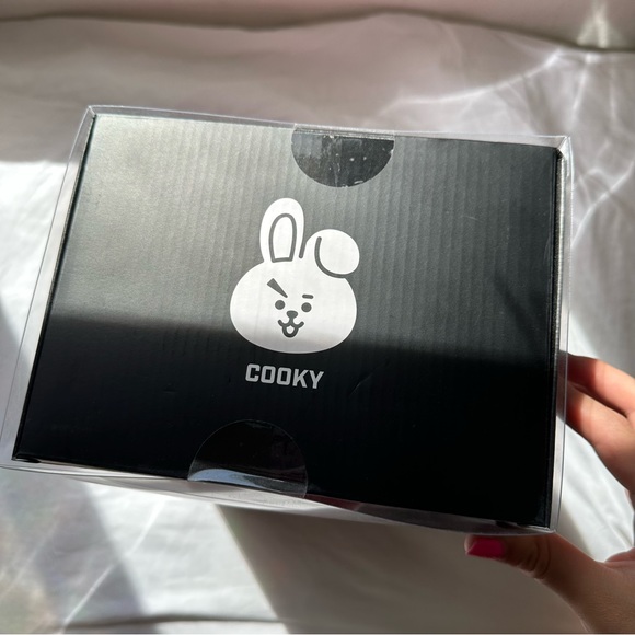 Line Friends BT21 Cooky Plush Doll - Picture 5 of 8